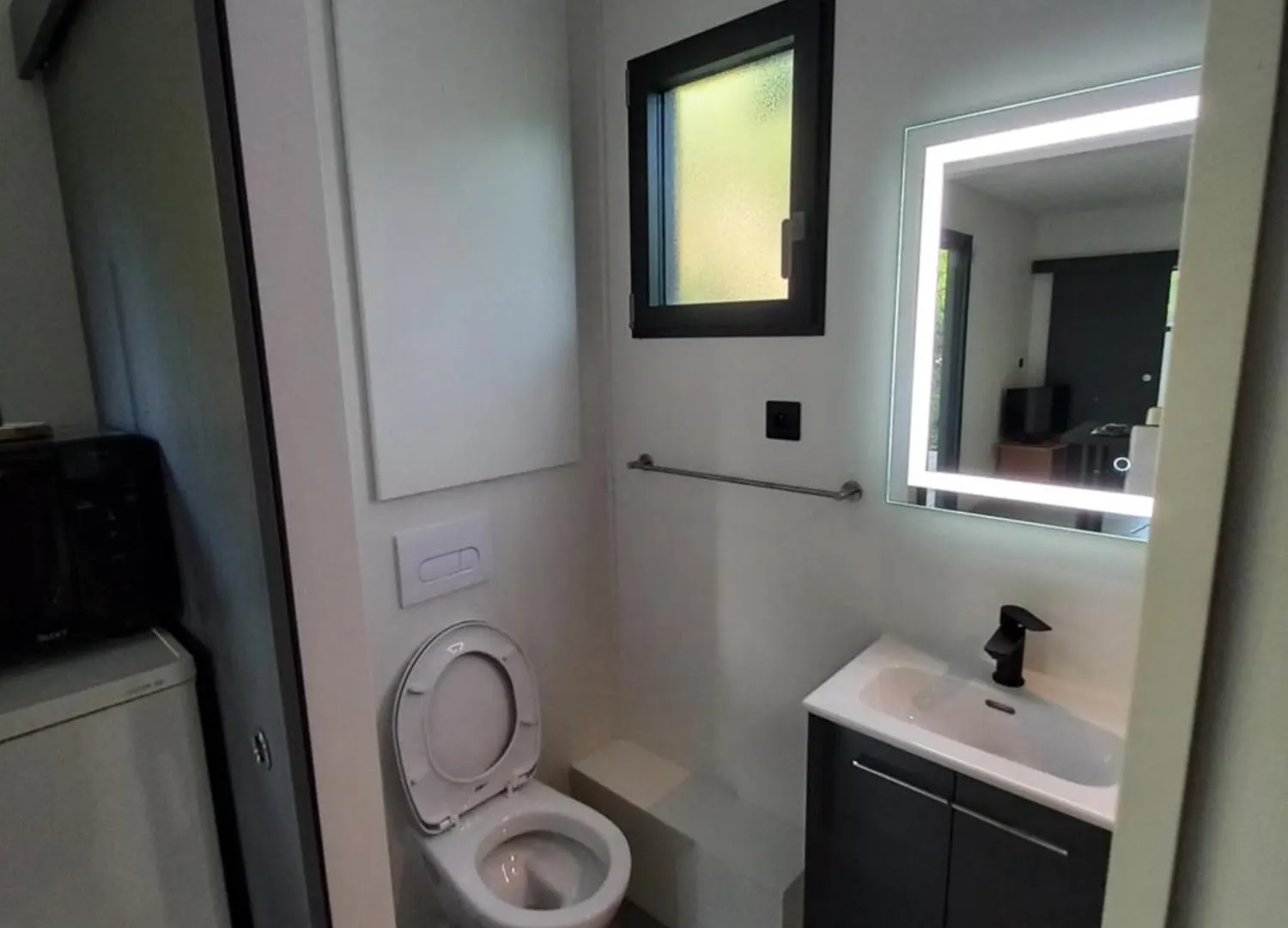 Tiny House Dans L'Ouest Lyonnais Apartment Sain-Bel
